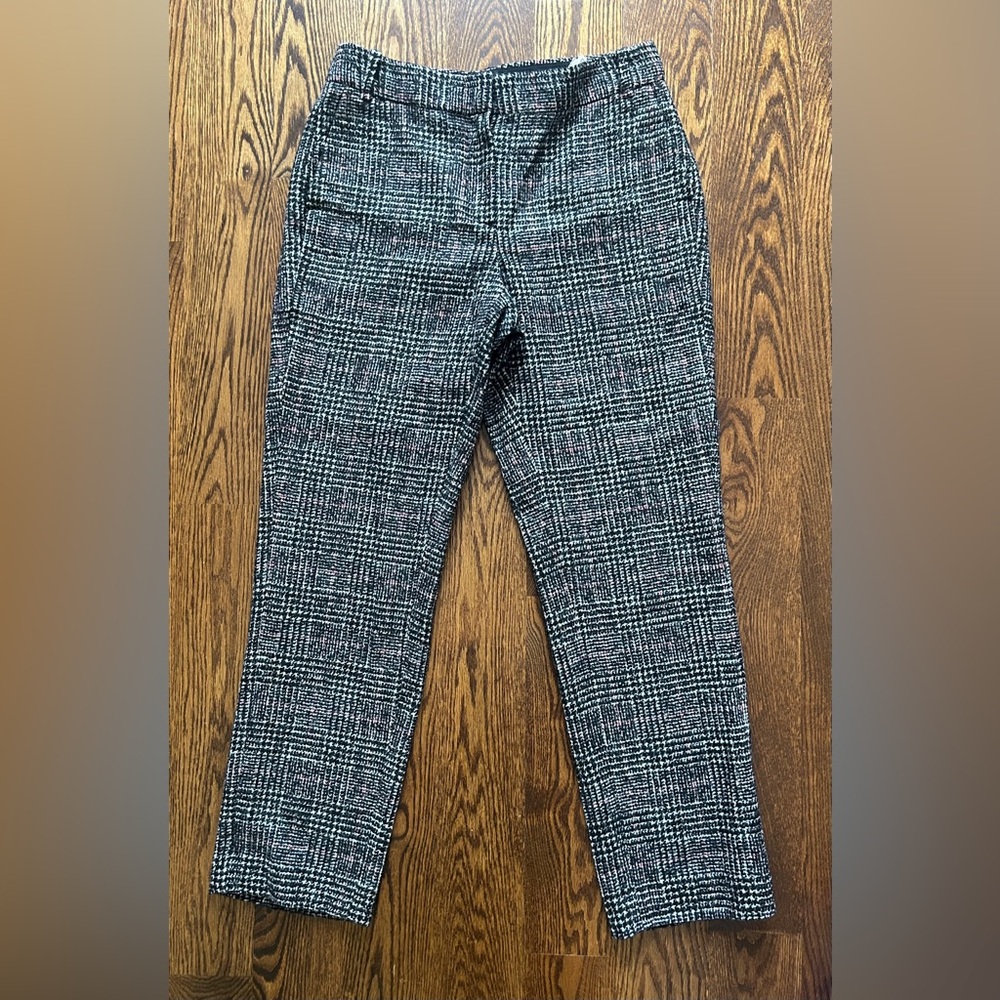 Beautiful Massimo Dutti Women’s Tweed Wool Trousers - Ankle Length - US 8